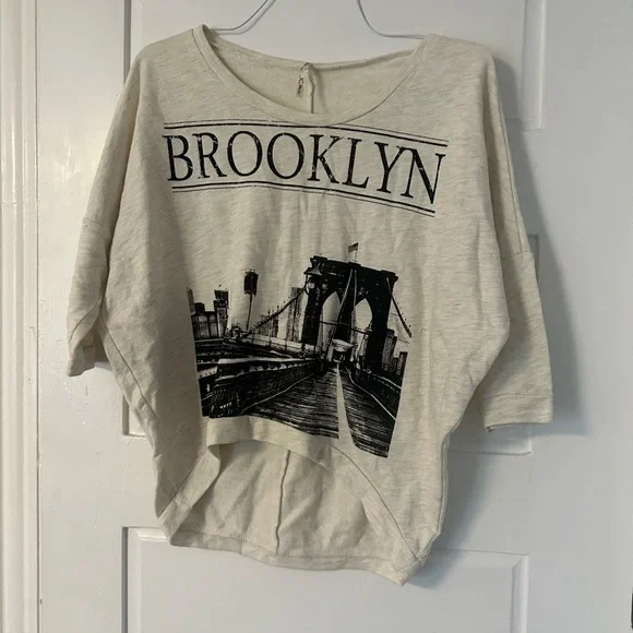 Brooklyn Graphic Cream Top - Picture 1 of 3